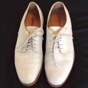 St. John's Bay  - Men’s Cream Leather Oxfords